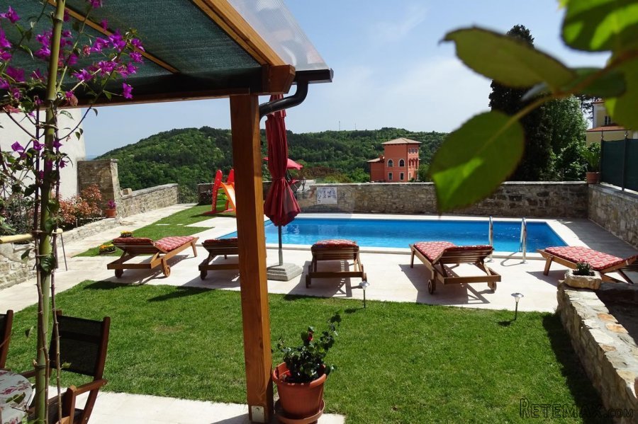 Istra, Oprtalj, autohtona istarska kuća s lijepim pogledom - 3