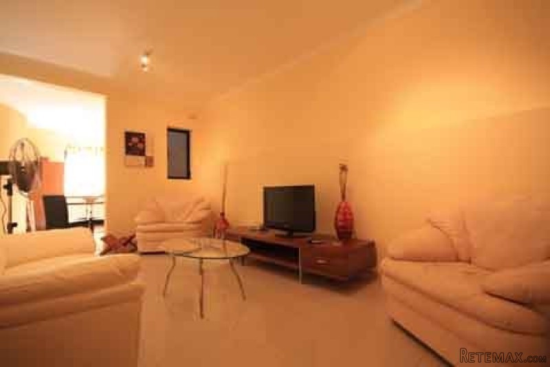 Flat, Luxurious Finish - 2
