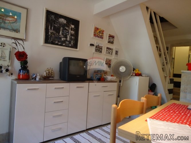 MEDULIN, KUĆA U NIZU RENOVIRANA I S POGLEDOM NA MORE - 5