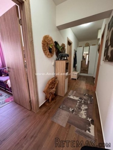 Dvosoban stan, Bar, 210.000Eur