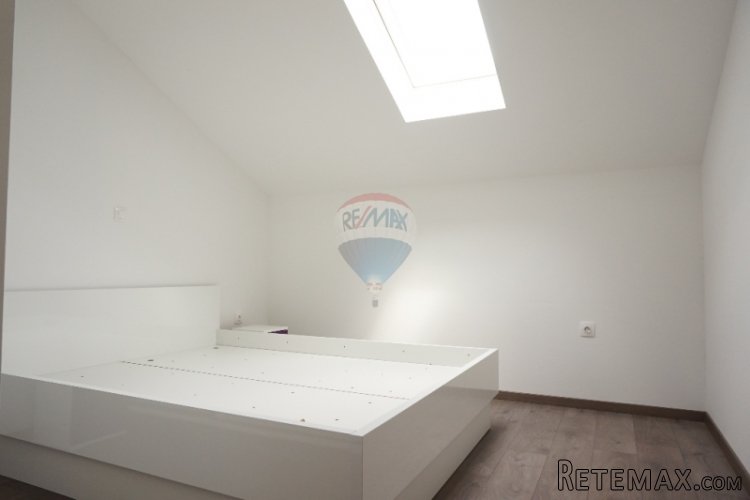 VELIKI NOVI APARTMAN S POGLEDOM NA MORE - 5