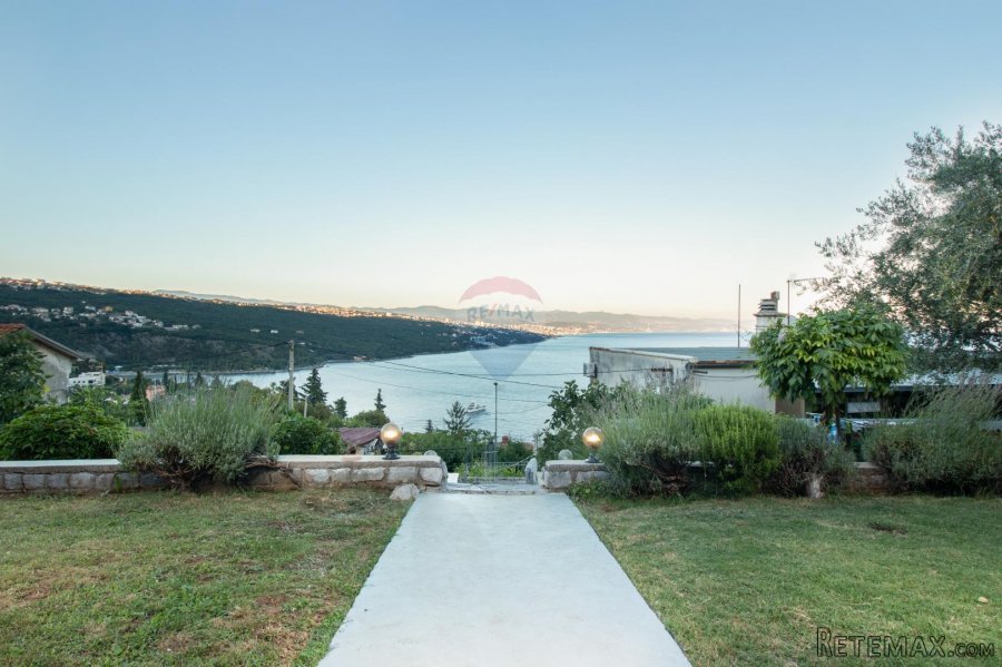OPATIJA, Centar - Etaža Ville sa 4 apartmana sa prekrasnim p - 2