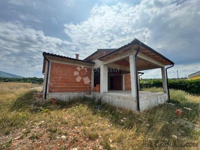 KUĆA/ZAPOČETA GRADNJA U KRŠANU - 3
