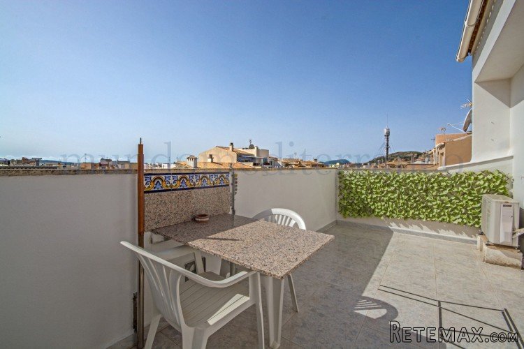 Lovely and bright duplex top floor (on the 3d and 4th floor.. - 3