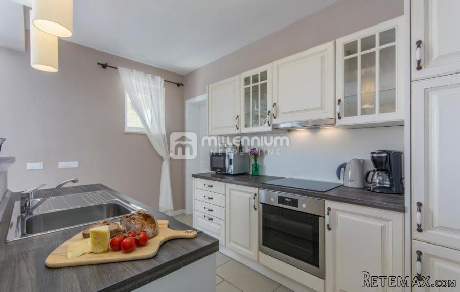 Istra, Višnjan, 350m2, samostojeća vila s bazenom - 6