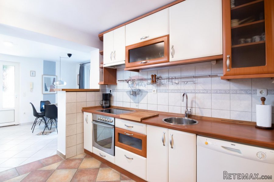 OPATIJA, Centar - Etaža Ville sa 4 apartmana sa prekrasnim p - 8