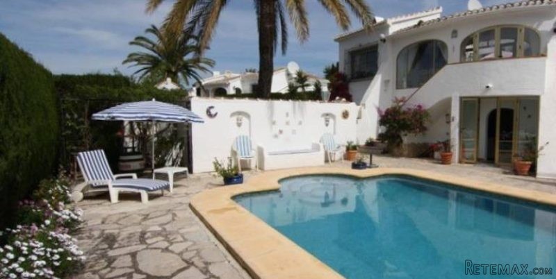 5 Bedroom 3 Bathroom Villa in Javea.