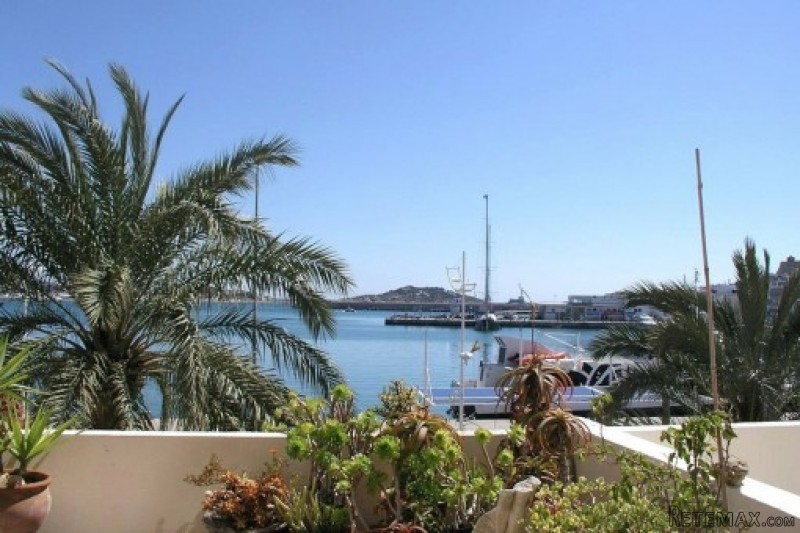 Elegant apartment in Ibiza, ideally..
