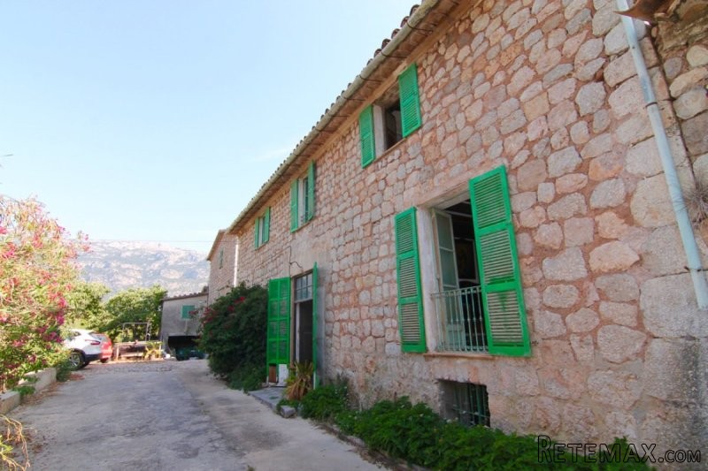 Very charming finca in need of reform.. - 2