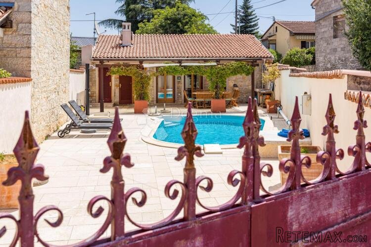 KANFANAR – dvije kamene kuće na mirnoj lokaciji - 2