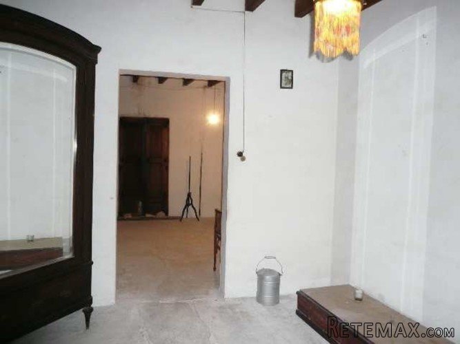Large townhouse with garden to be restored. Parking space.. - 4