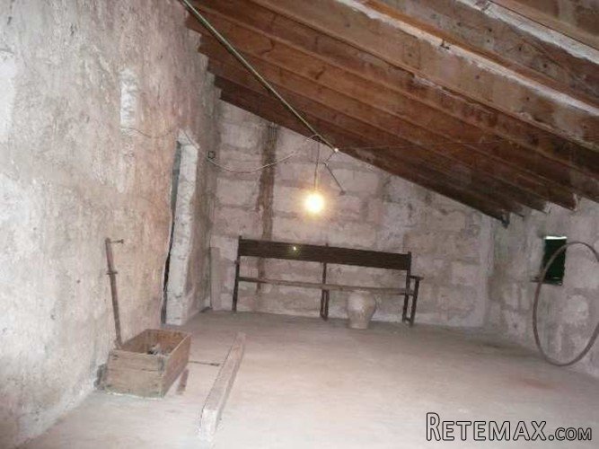 Large townhouse with garden to be restored. Parking space.. - 5