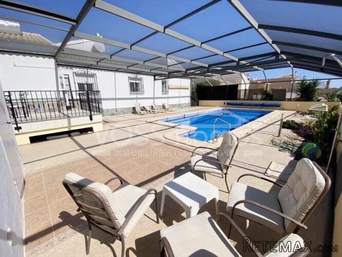 NEW LISTING TO VOSS HOMES - A large 4+ bed, 3.5 bath villa.. - 5