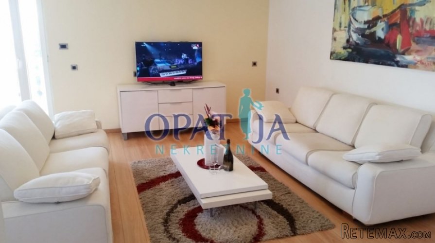 Ičići, 3s+db, lođa, 200 m od mora