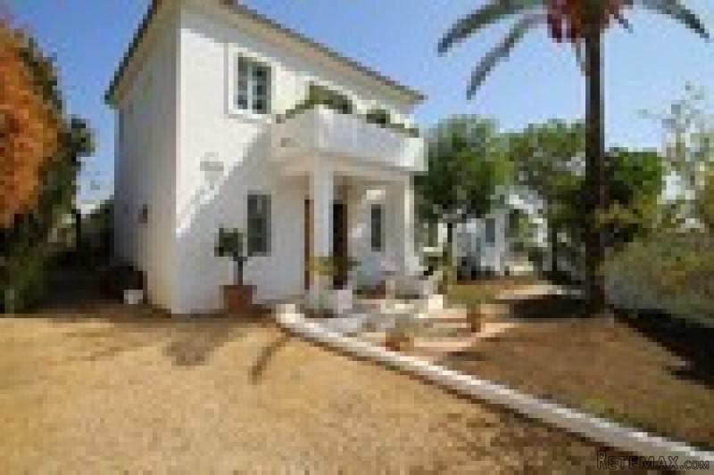 4 Bedrooms - Villa - Malaga - For Sale