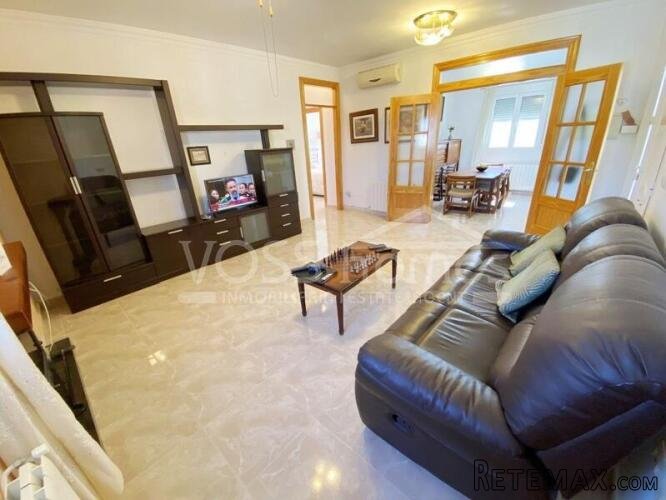 NEW LISTING TO VOSS HOMES - A large 4+ bed, 3.5 bath villa.. - 9