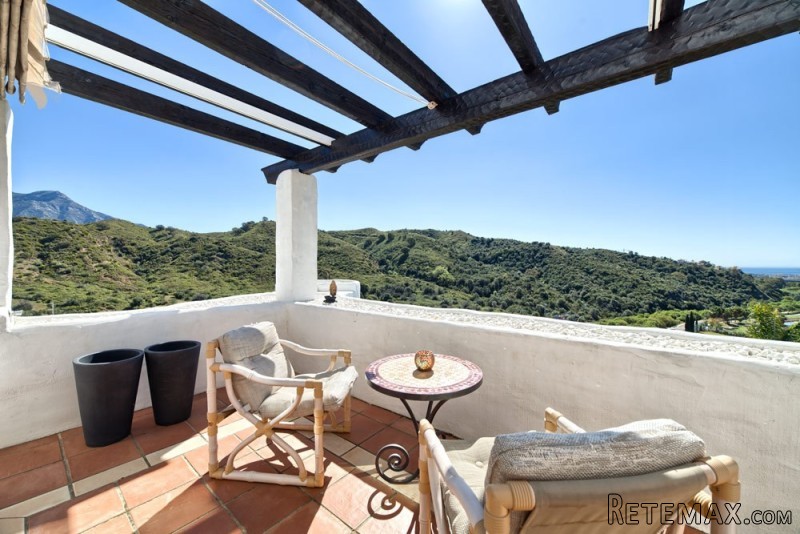 3 Bedrooms - Apartment - For Sale