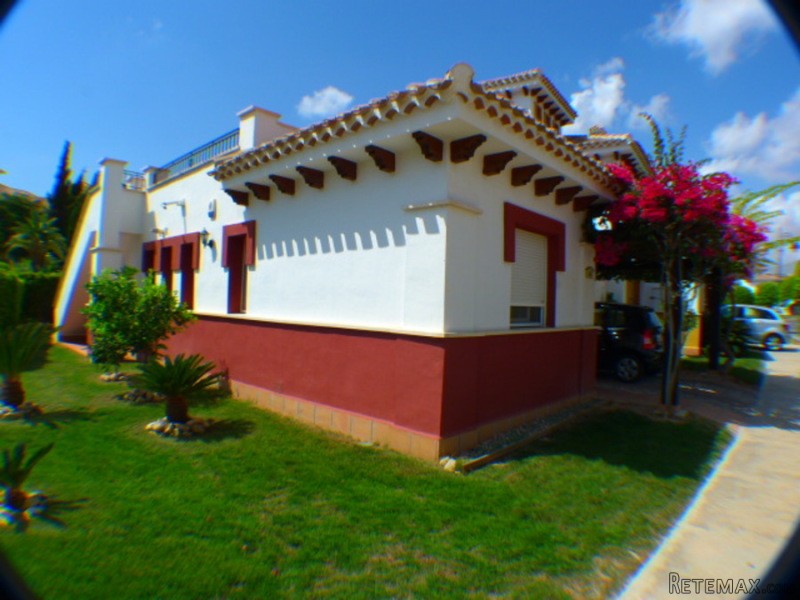 2 Bedrooms - Villa - Alicante - For Sale