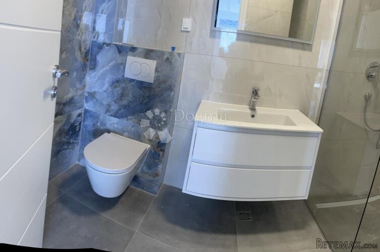 Vrhunski apartman u predivnim Mandrama na otoku Pagu - 2