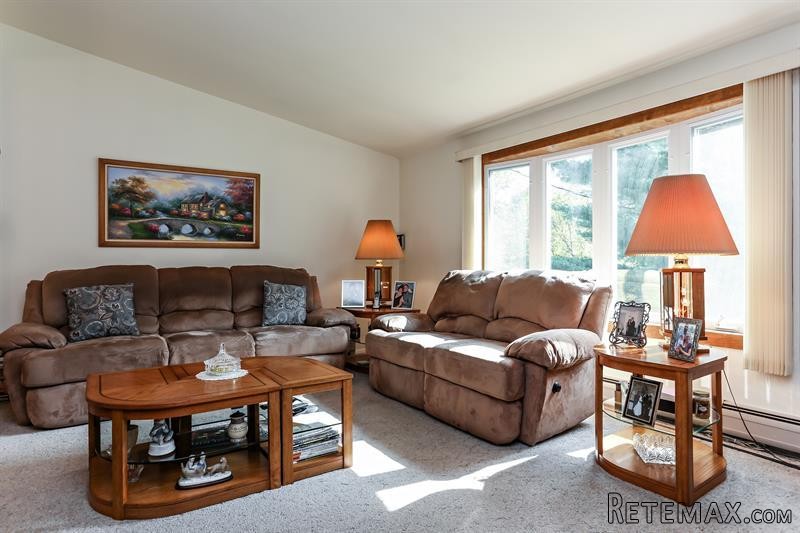 3 bedroom House For Sale: 3309 Baker.. - 2