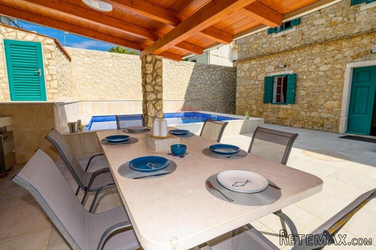 Otok Lošinj, Nerezine, Renovirana kamena kuća s bazenom - 3