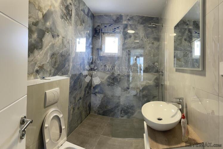 Vrhunski apartman u predivnim Mandrama na otoku Pagu - 3