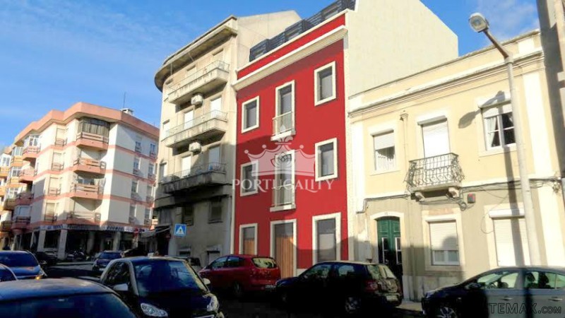 Apartment - Duplex T4 In Lisbon