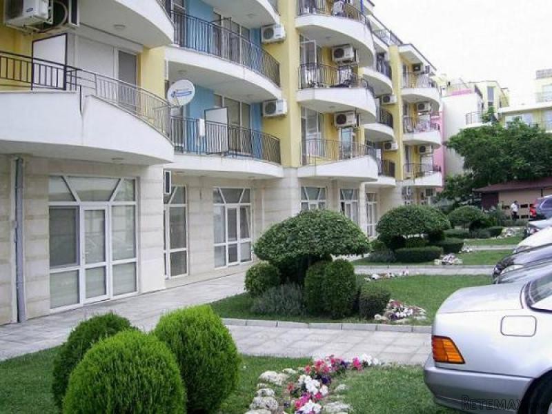 2 BED 2 BATH fully furnished apartment..