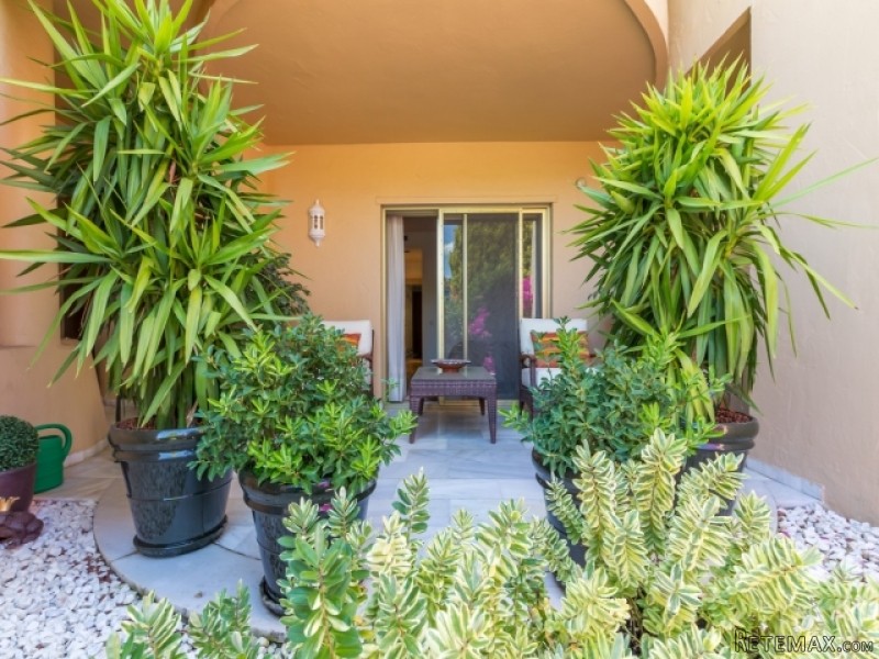 2 Bedroom Apartment For Sale Situated.. - 2