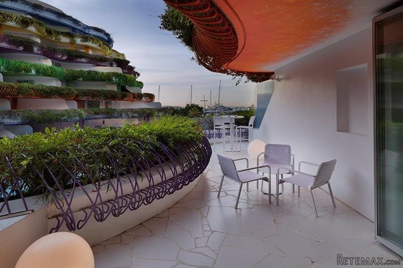 2 bedroom Apartment For Sale: Paseo..