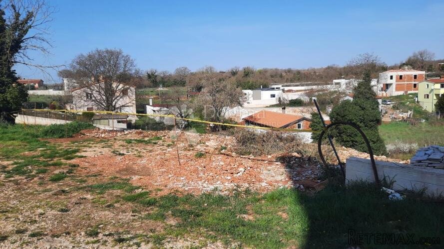 Investitorski HIT u centru Loborike – 800 m² za 2 dvojne kuć - 3