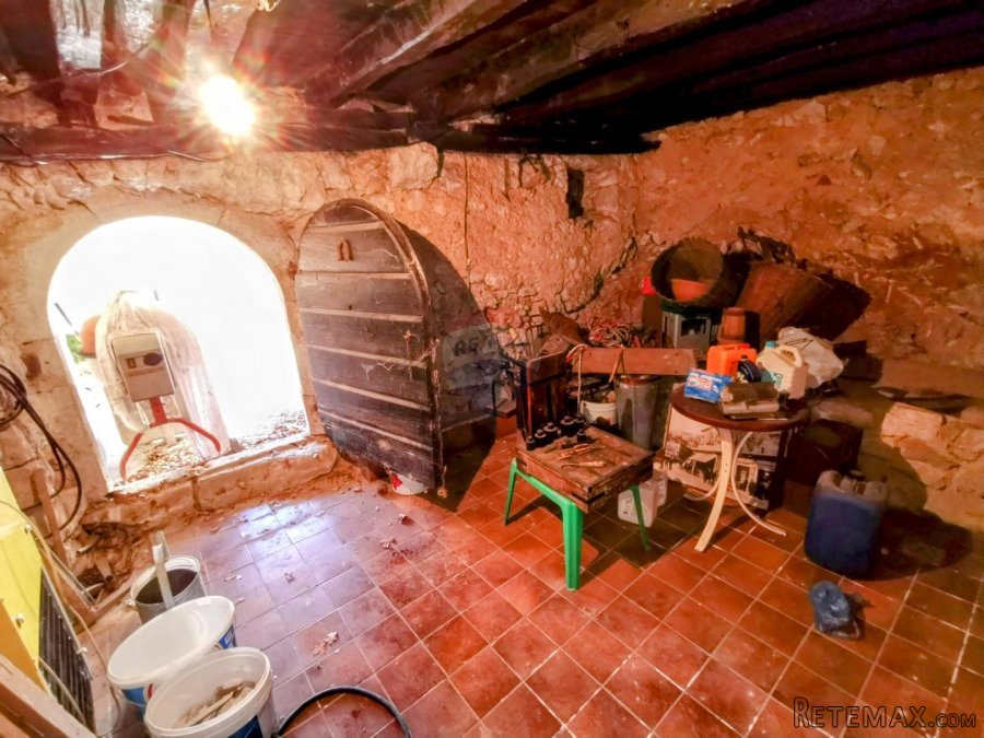 Tribalj, dvojna kuća s terasom, garažom i okućnicom - 6