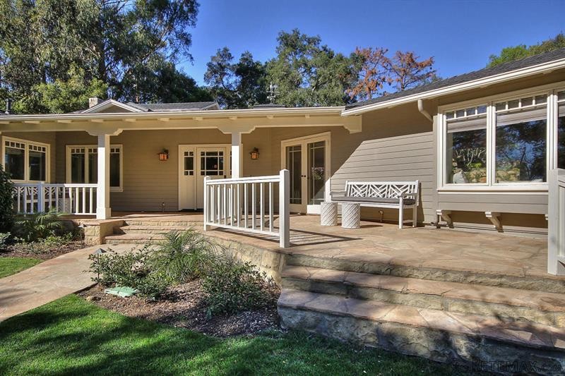 5 bedroom House For Sale: 720 Ladera Ln - 2