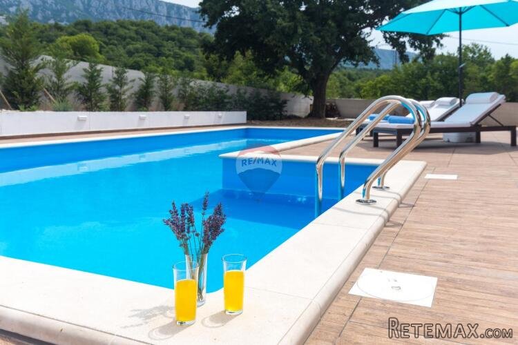Crikvenica, Tribalj- Villa s bazenom i prekrasnom okućnicom