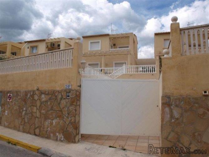 Bungalow close to Calpe with a garage, cellar, fireplace.. - 2