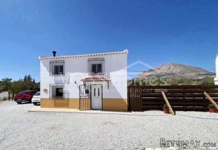 NEW TO VOSS HOMES - An immaculately presented, recently.. - 2