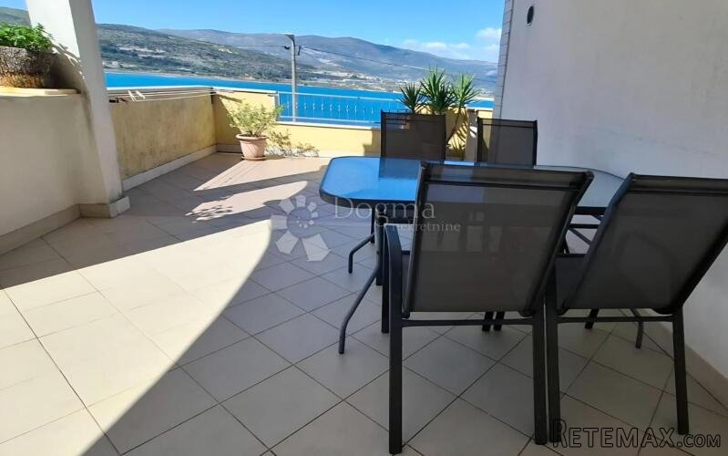 Apartmanska kuća, 70m od mora, Trogir