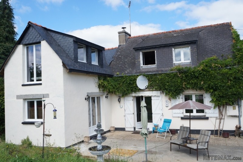 Detached House For Sale