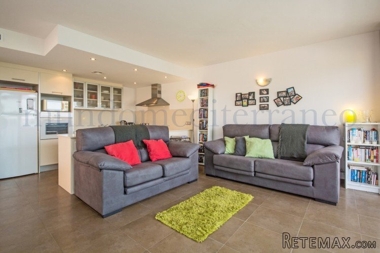 Excellent spacious top floor apartment with large private.. - 5