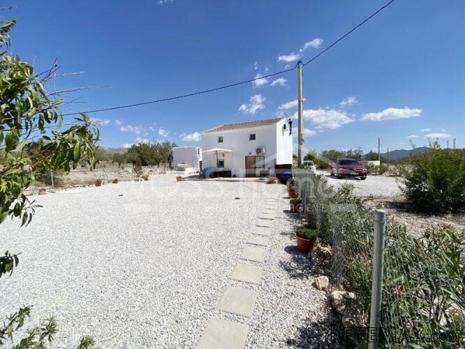 NEW TO VOSS HOMES - An immaculately presented, recently.. - 5