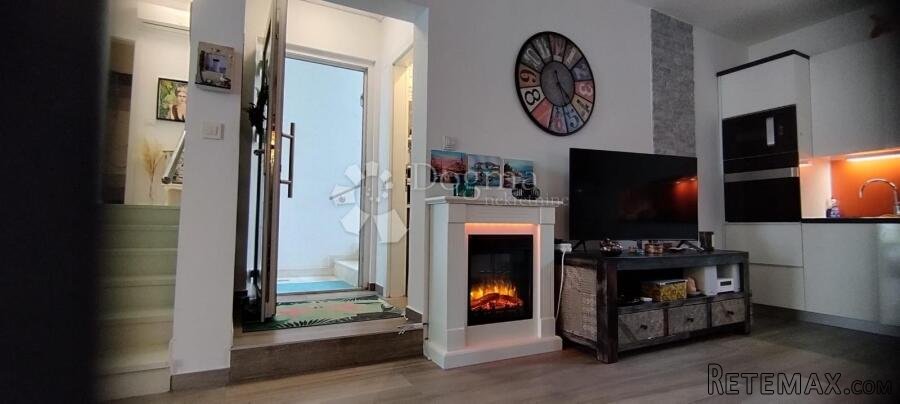NJIVICE APARTMAN 150 M OD MORA