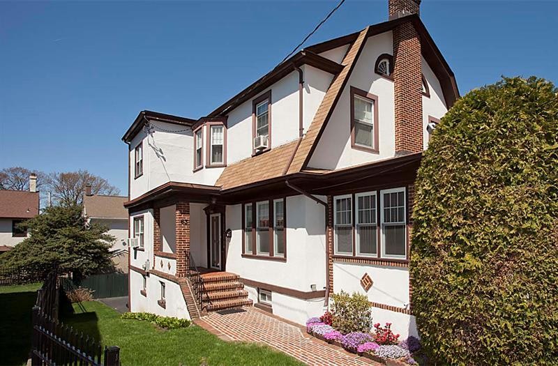 4 bedroom House For Sale: 63 Ridge..
