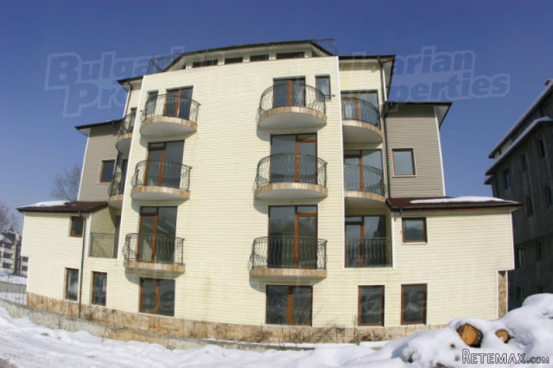 Building With 13 Apartments 200 M Away..