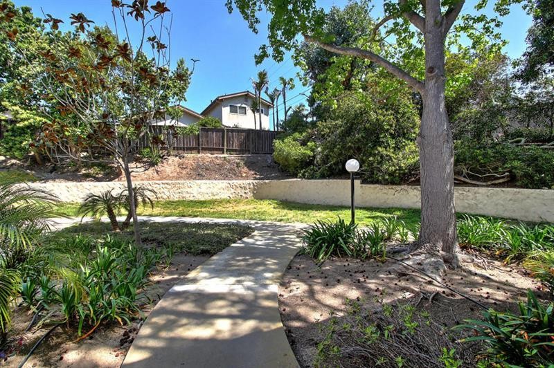 3 bedroom Apartment For Sale: 223 Reef.. - 2