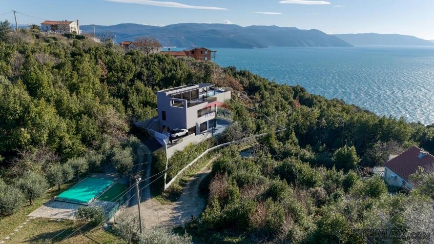ISTRA, PLOMIN - Građevinsko zemljište s projektom i pogledom - 2