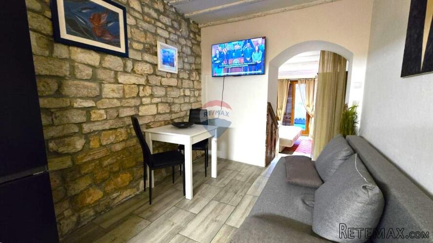 Rovinj, centar, stan 35 m2, terasa, mirna lokacija - 2