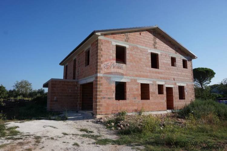 ISTRA,VALBANDON KUĆA U IZGRADNJI U BLIZINI MORA - 2