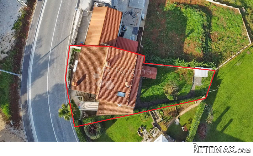 PAZIN, OBITELJSKA KUĆA U CENTRALNOJ ISTRI - 3