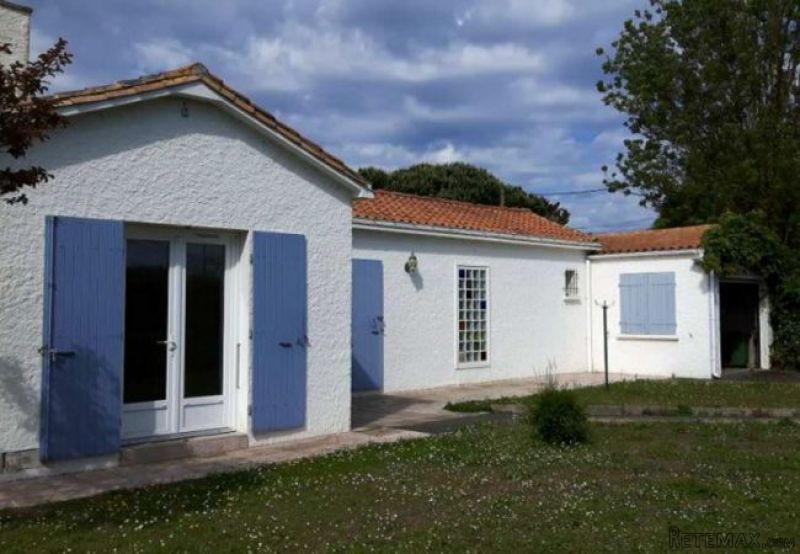 4 Bedroom House on Island