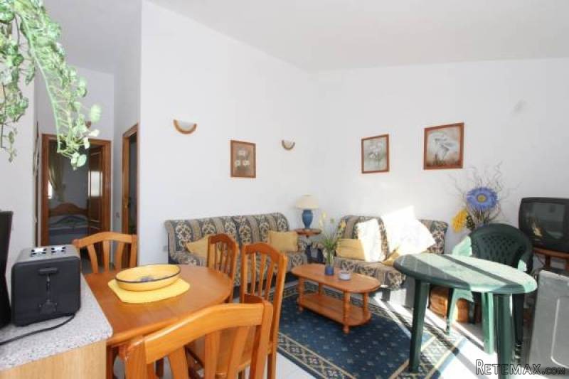 2 Bedroom 1 Bathroom Townhouse In.. - 2